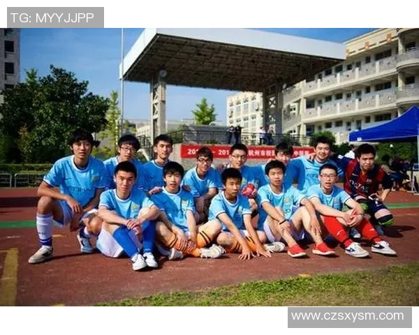 赛后分析：西安足球队与杭州足球队的表现与状态对比探讨